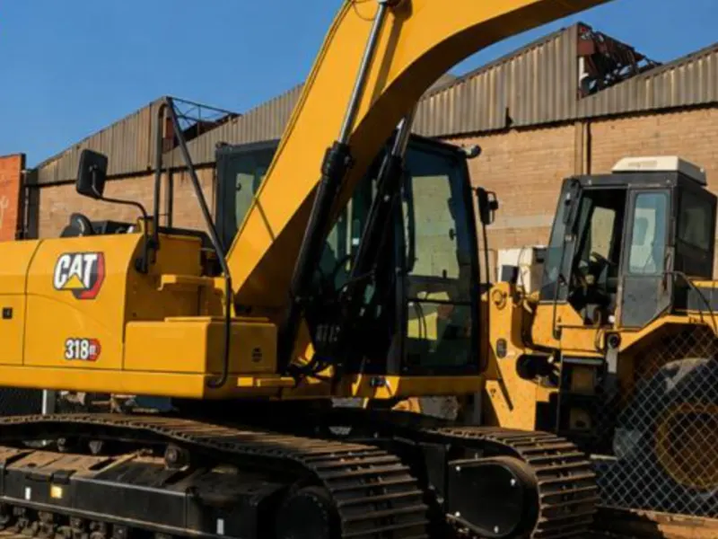 Escavadeira hidráulica Caterpillar 318 GC, 18 toneladas — nova, disponível para locação